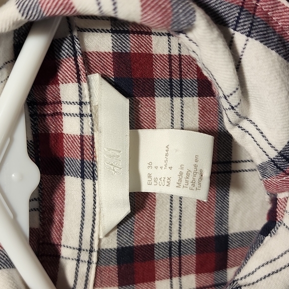 3/$10 H&M Button Down Flannel Shirt Women's 4 Small - Picture 3 of 5